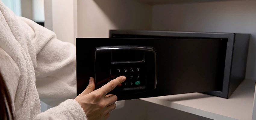 Safe Unlocking Service Company in Riverside, California